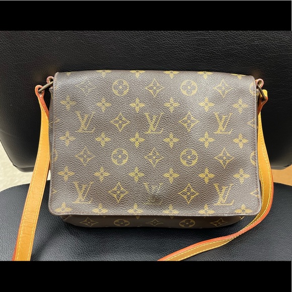 Louis Vuitton musette Tango w/ Long strap - Picture 1 of 16